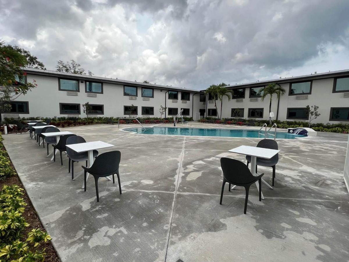 Motel 6-Fort Lauderdale, Fl Экстерьер фото