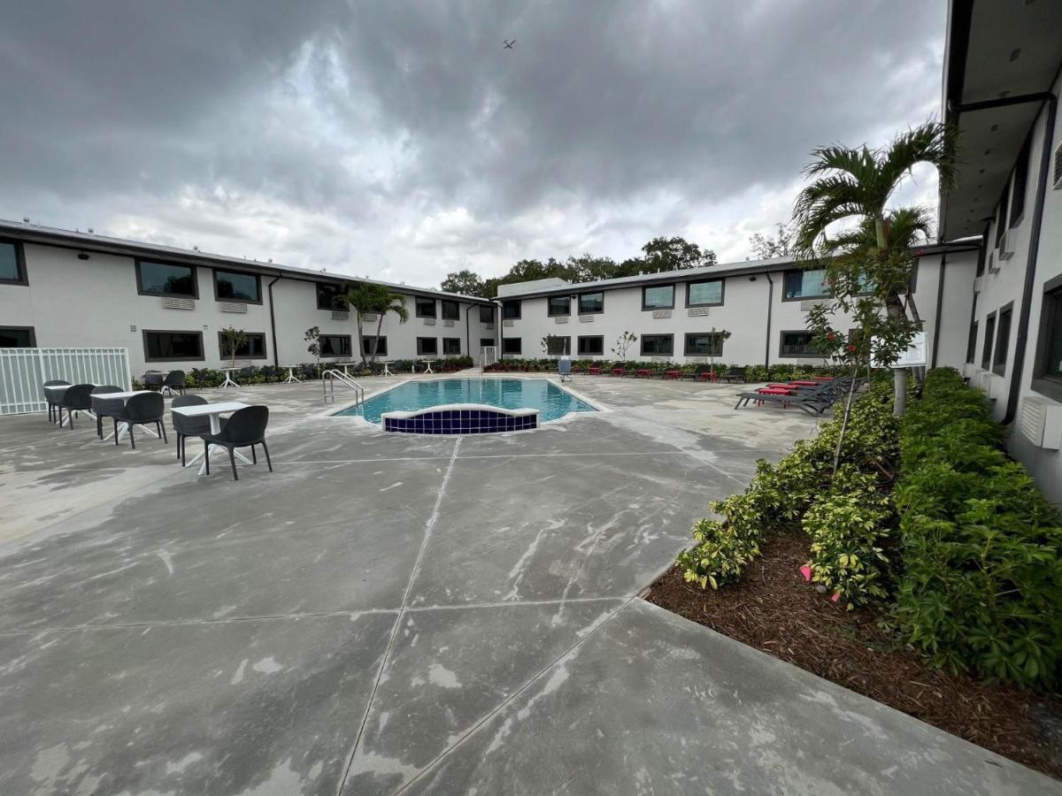 Motel 6-Fort Lauderdale, Fl Экстерьер фото