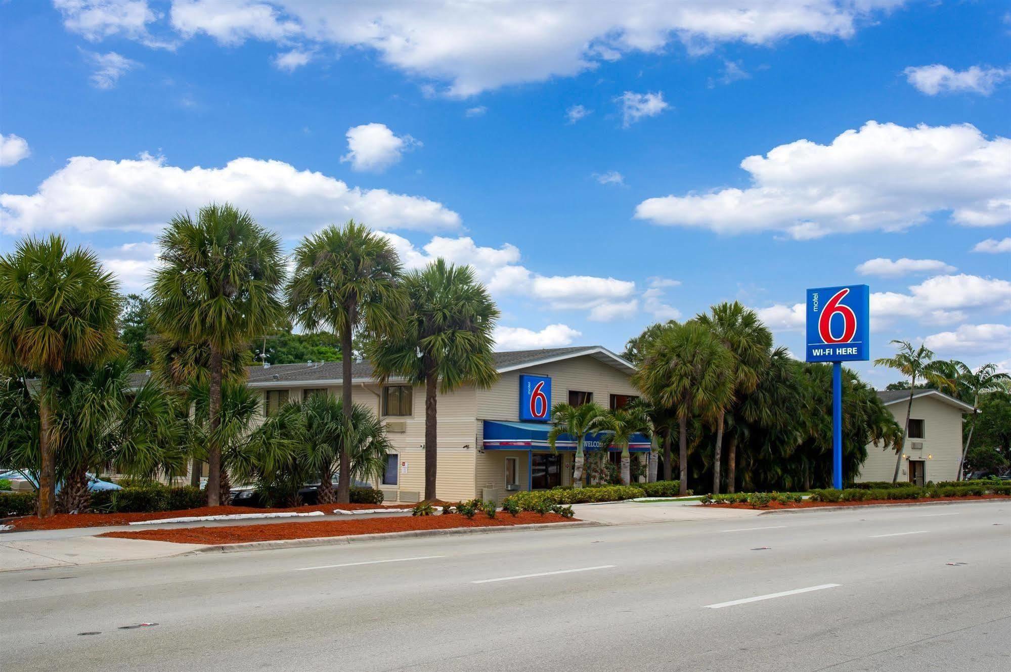 Motel 6-Fort Lauderdale, Fl Экстерьер фото